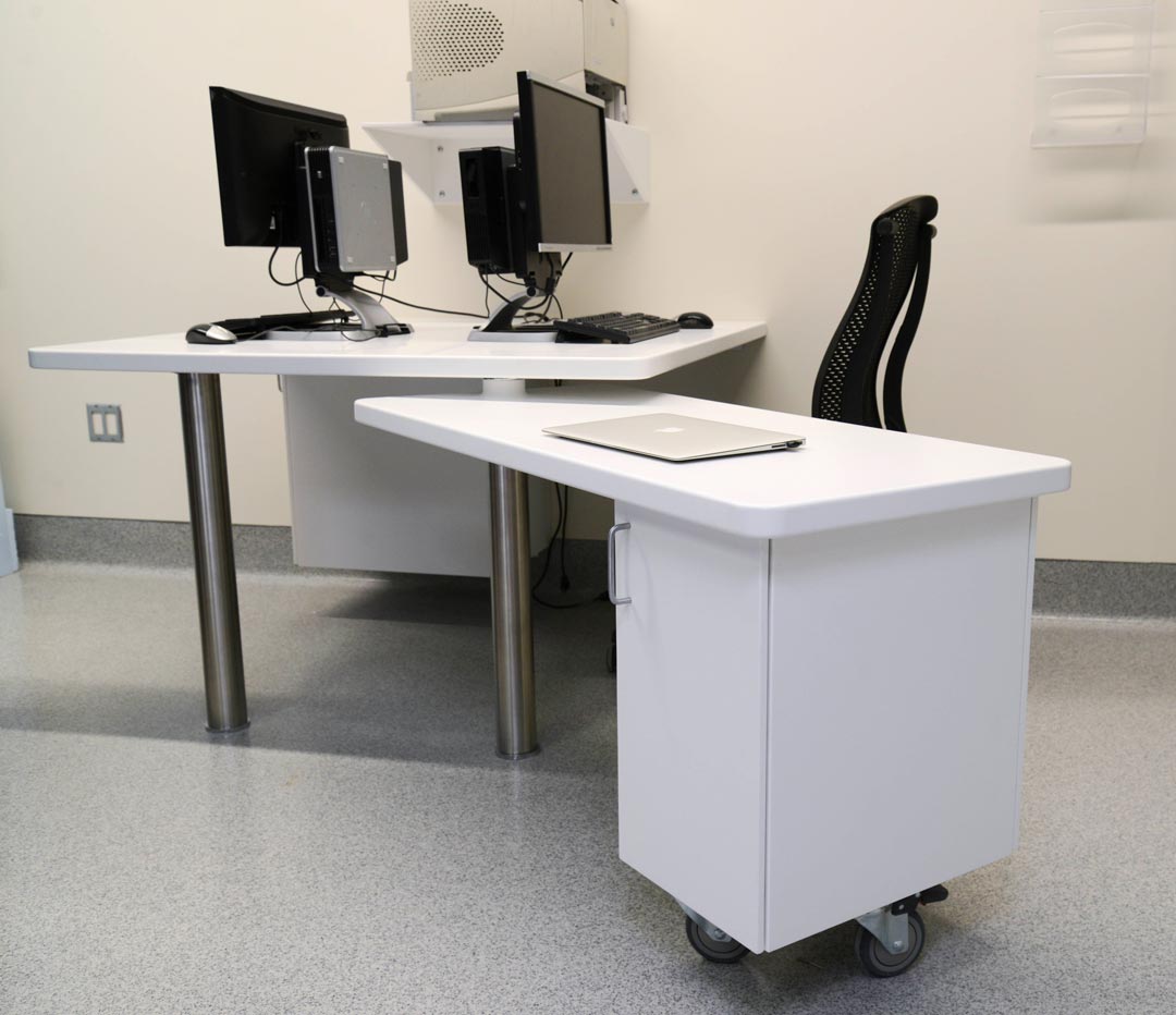 shield-healthcare-standard-flexible-swivel-solid-surface-doc-station-operating-room-with-storage